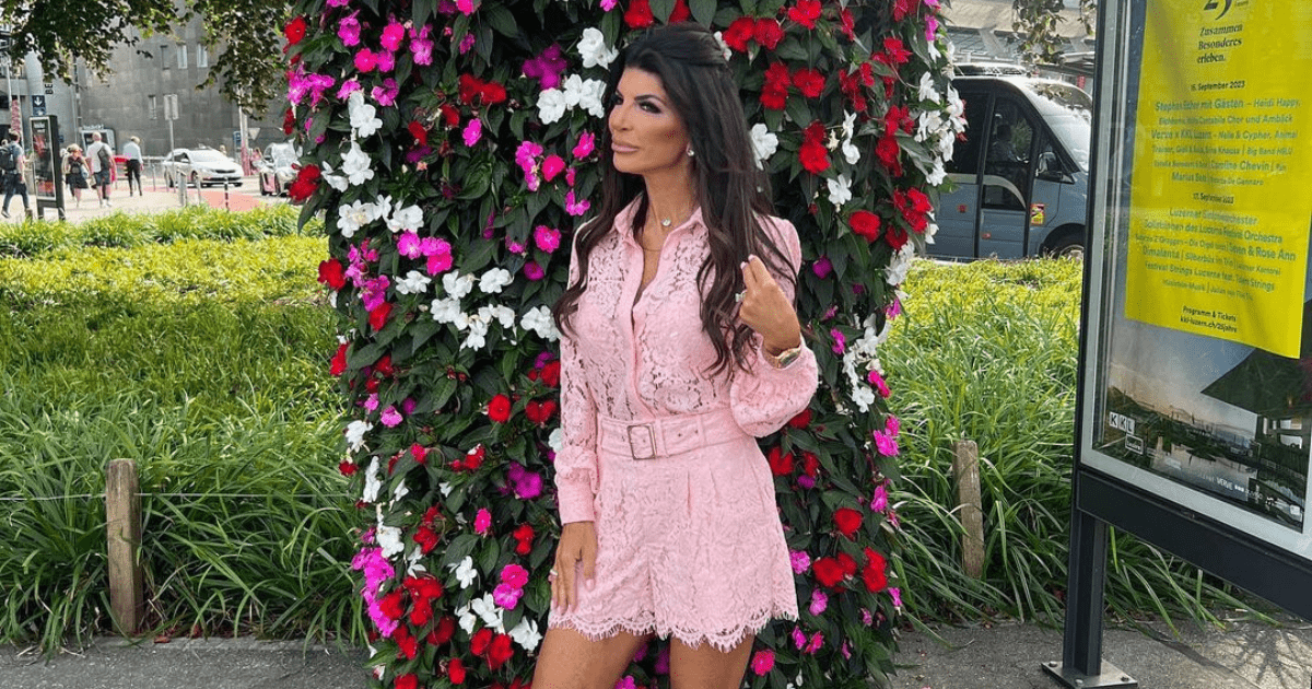 Teresa Giudice wore a pastel pink lace romper and platform satin sandal heels for their day of touring (Instagram/teresagiudice)