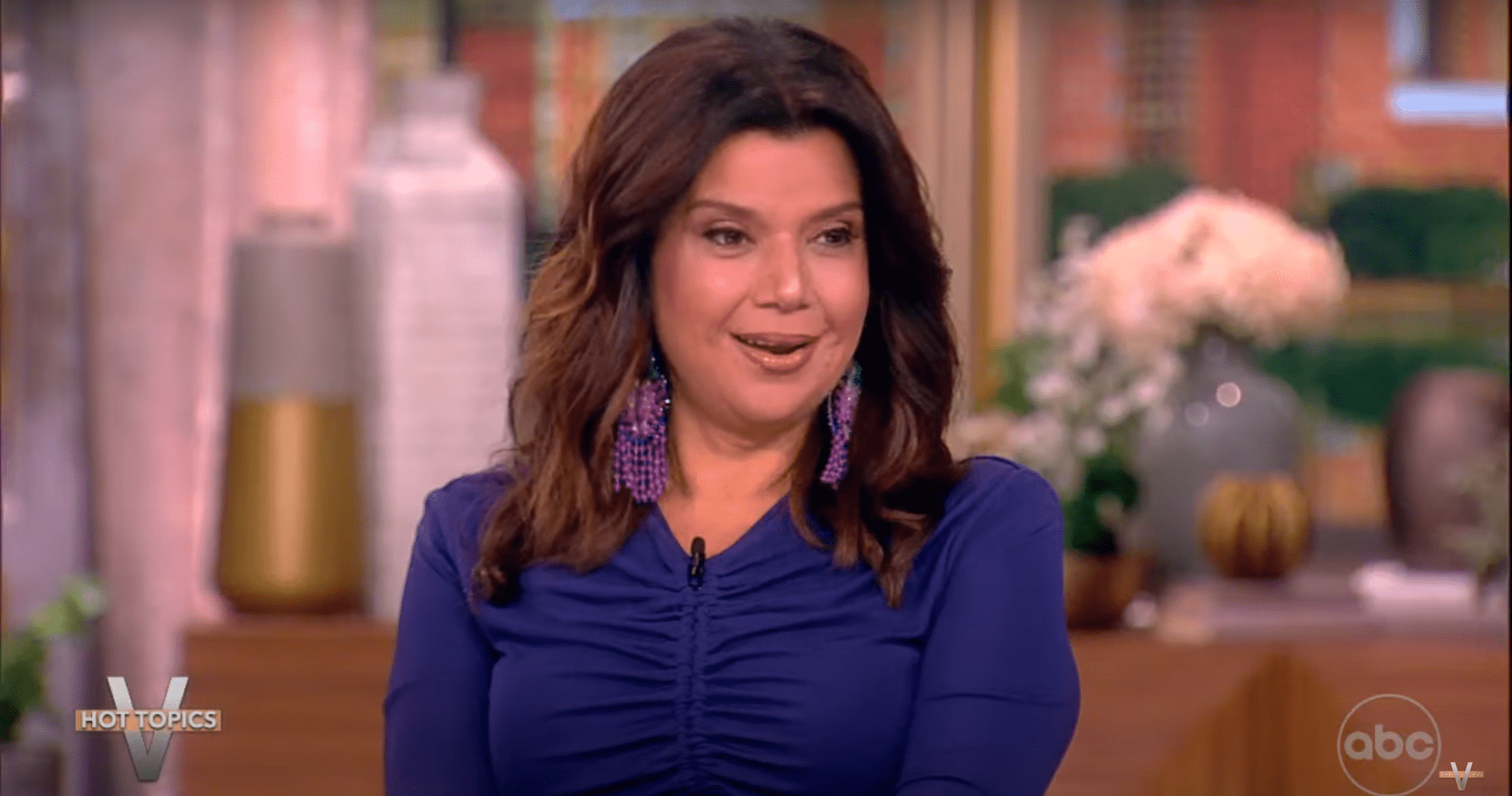 Ana Navarro's reaction to Joy Behar's remark at Sunny Hostin (YouTube/The View)