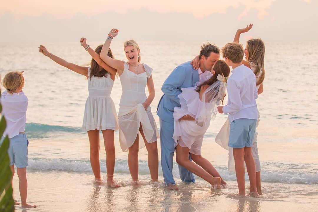 Jools and Jamie first began dating when they were teenagers and tied the knot in Rickling, Essex, on June 24, 2000 (jamieoliver/Instagram)