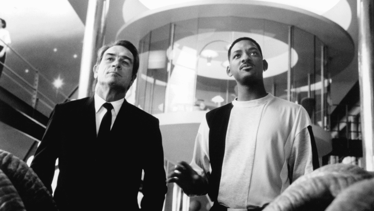 Tommy Lee Jones and Will Smith in Men in Black (1997) (IMDb)