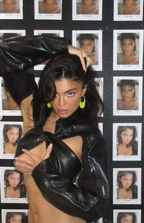 Kylie Jenner in an all black hot look (Instagram/Kylie Jenner)