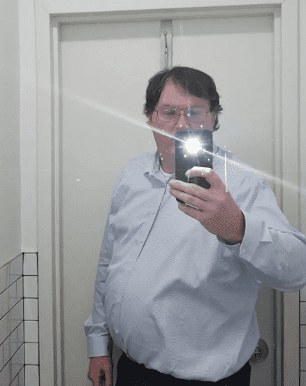 Rex Heuermann shared selfies in his fictitious Tinder profile (Suffolk County District Attorney's Office)