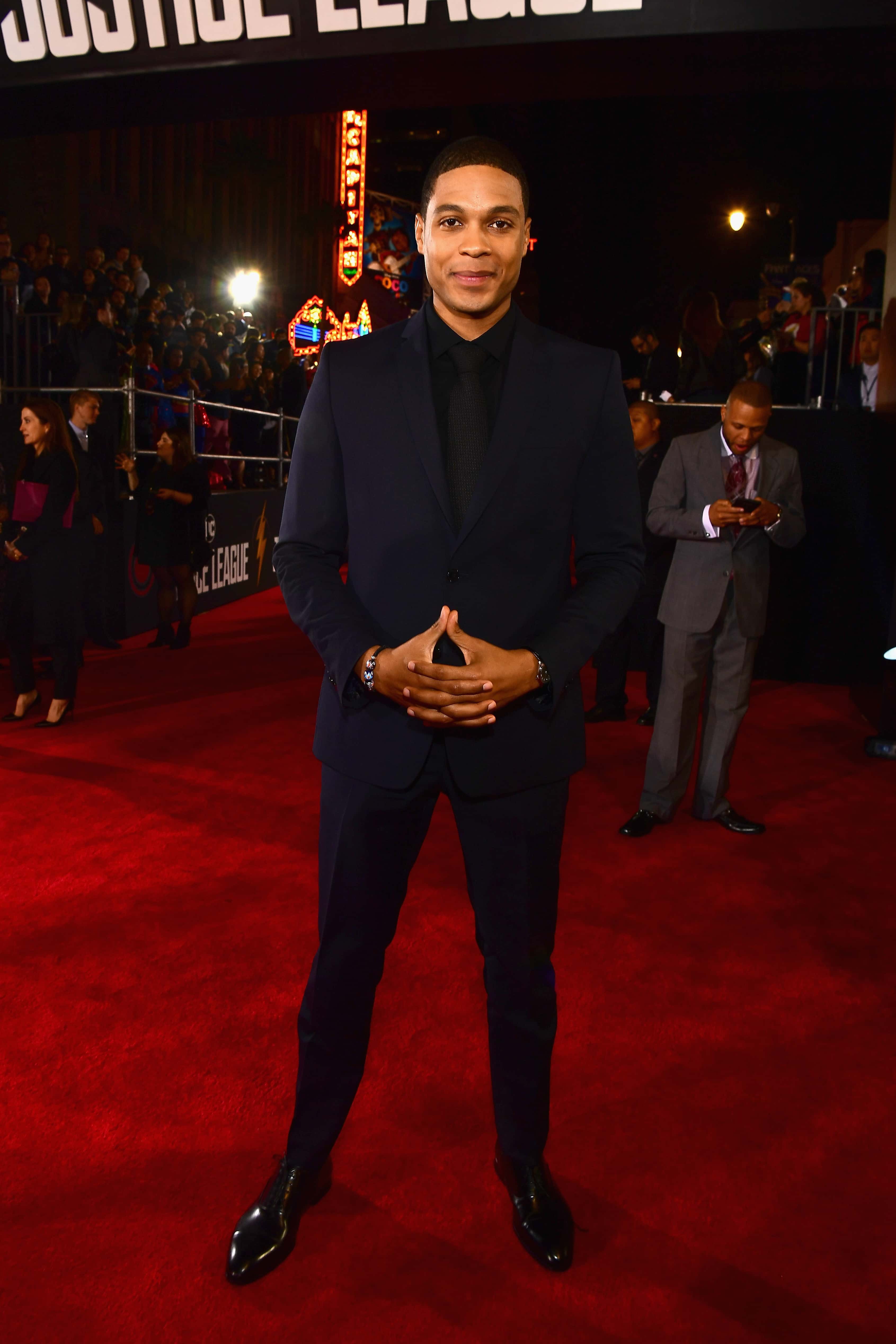 HOLLYWOOD, CA - NOVEMBER 13:  Actor Ray Fisher attends the premiere of Warner Bros. Pictures' 