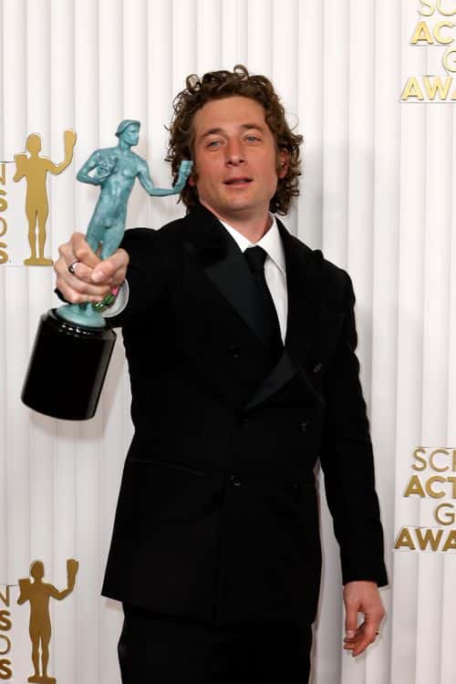 Jeremy Allen White, recipient of the Male Actor in a Comedy Series award for 