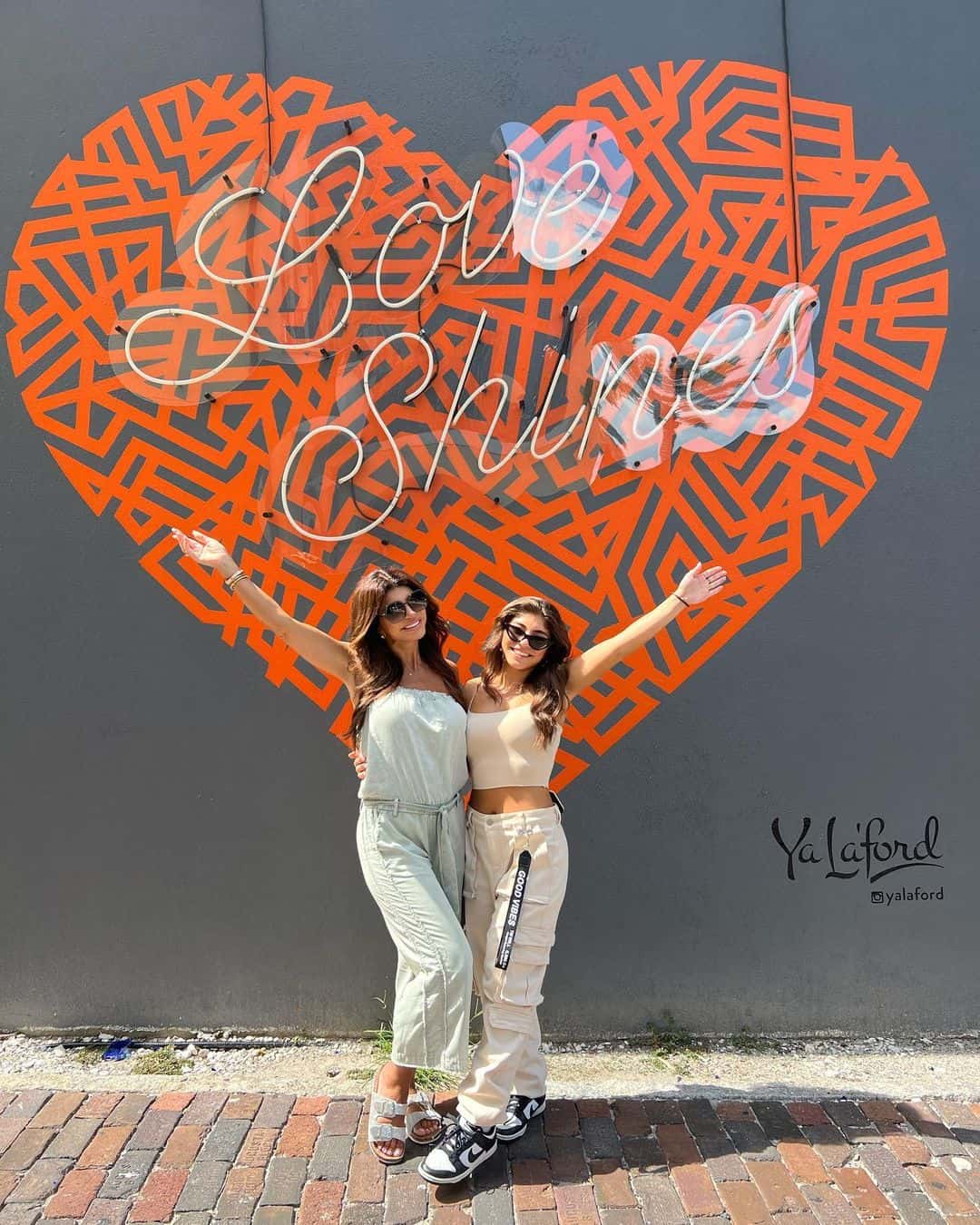 Teresa Giudice poses with her daughter Milania (Instagram/teresagiudice)