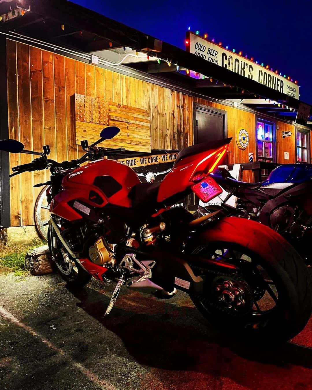 Open firing took place at a bar named Cook's Corner (Instagram/@cookscornerbar)