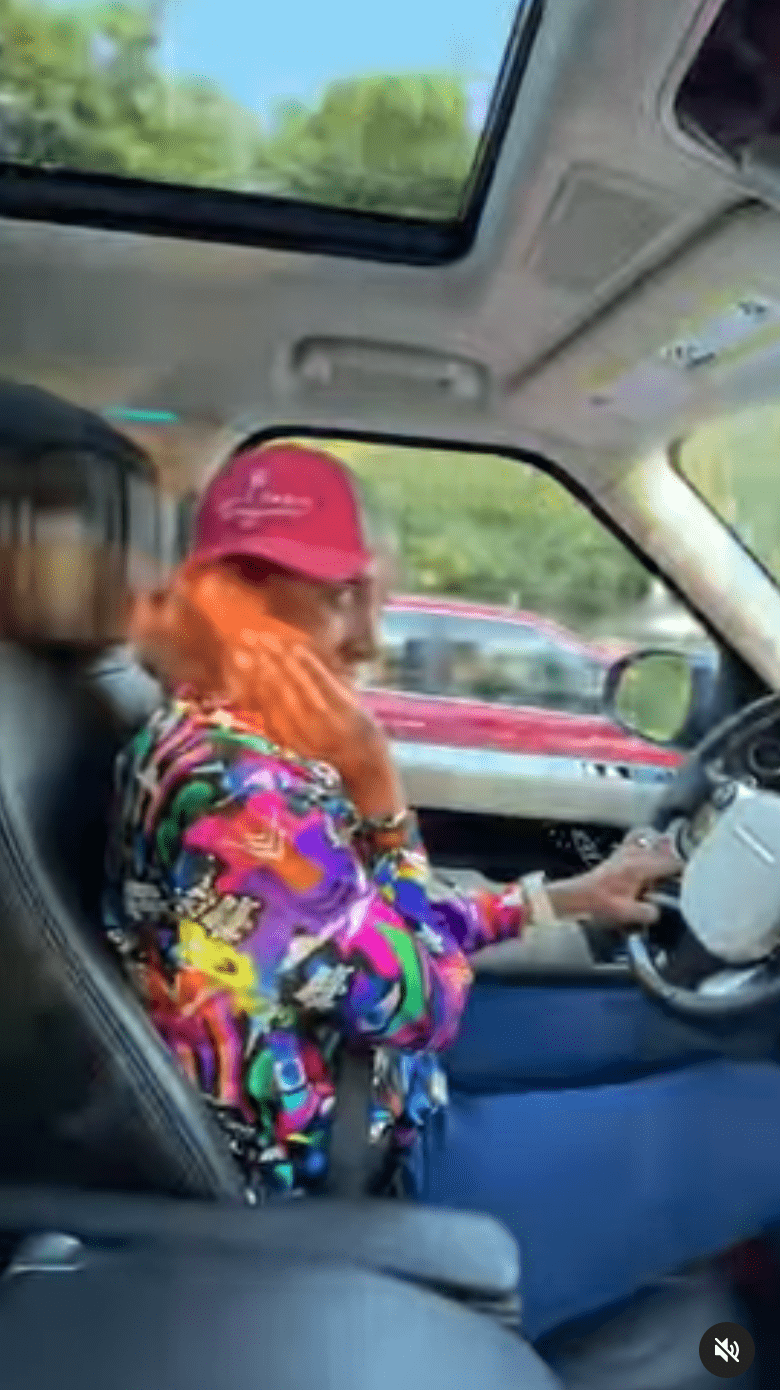 'GMA' Robin Roberts was singing the Bee Gees song 'Night on Broadway' (@robinrobertsgma/Instagram)