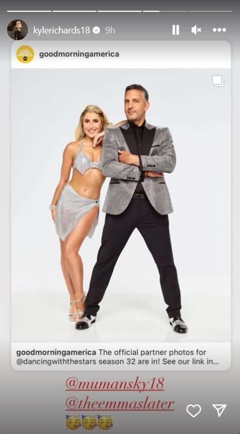 Kylie Richards supports her estranged husband Mauricio Umansky as he appears on 'DWTS' Season 32 (Instagram/@kylerichards18)