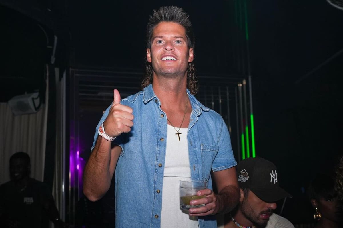 Netflix's 'Surviving Paradise' contestant Copan Combs is also a fitness freak (Instagram/@copanjoe)