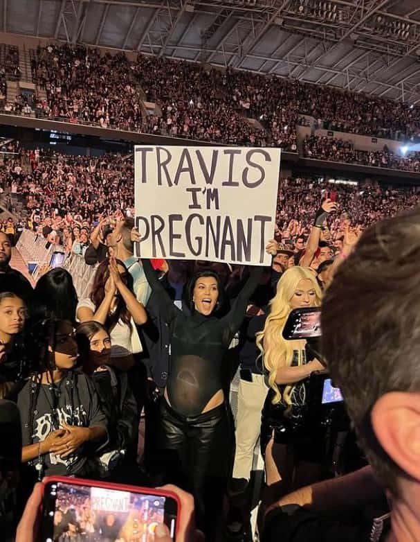 Kourtney Kardashian and her husband, Travis Barker, are expecting their first child (@kourtneykardash/Instagram)