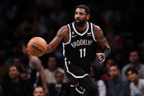 Kyrie Irving #11 of the Brooklyn Nets brings the ball up the court during the fourth quarter of the game against the Chicago Bulls at Barclays Center on November 01, 2022 in New York City. NOTE TO USER: User expressly acknowledges and agrees that, by downloading and or using this photograph, User is consenting to the terms and conditions of the Getty Images License Agreement.
