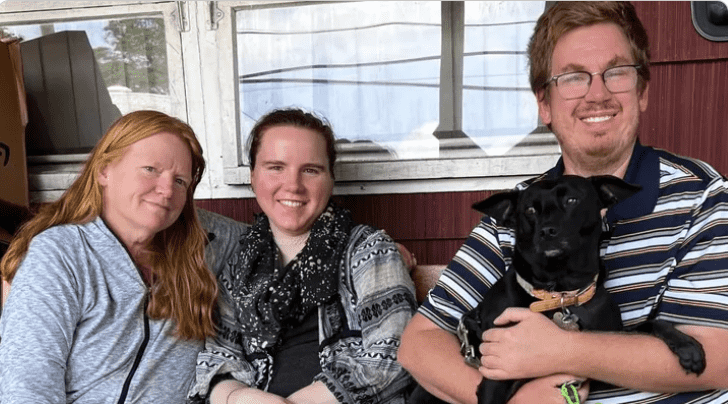 Asa Ellerup with her children Victoria and Christopher (GoFundMe)