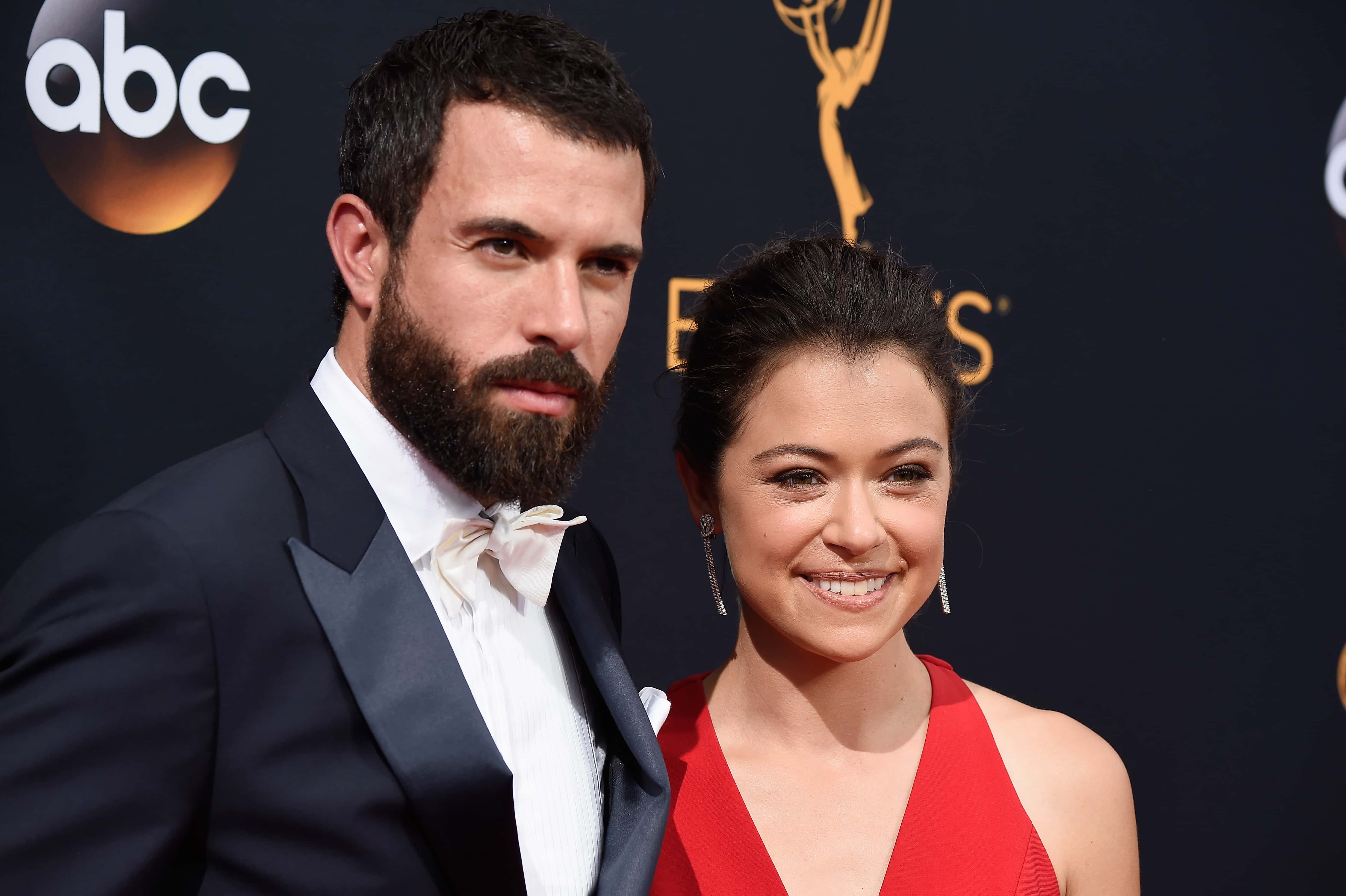 Actors Tom Cullen (L) and Tatiana Maslany attend the 68th Annual Primetime Emmy Awards at Microsoft Theater on September 18, 2016 in Los Angeles, California.