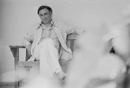 American screenwriter, biographer, nonfiction writer, novelist and journalist Frederic Raphael, UK, 20th July 1979. (Photo by Manwaring/Evening Standard/Hulton Archive/Getty Images)