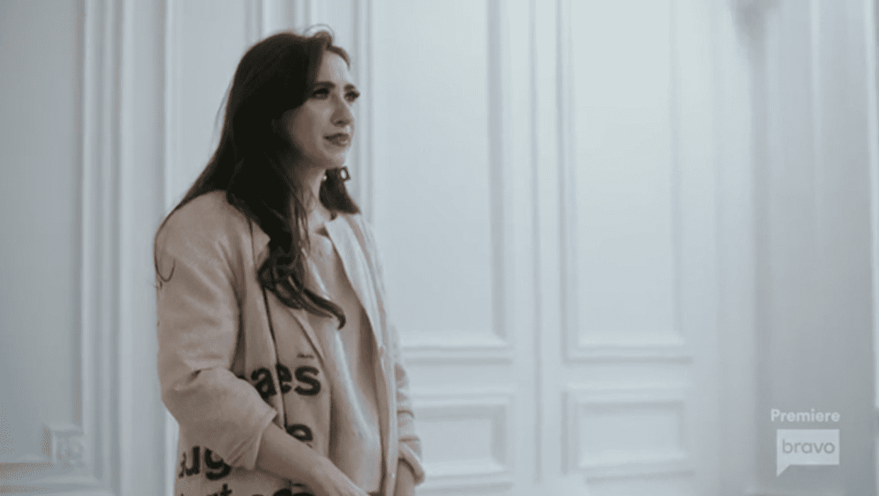 Anya Firestone in 'Real Girlfriends in Paris' Season premiere (Bravo)