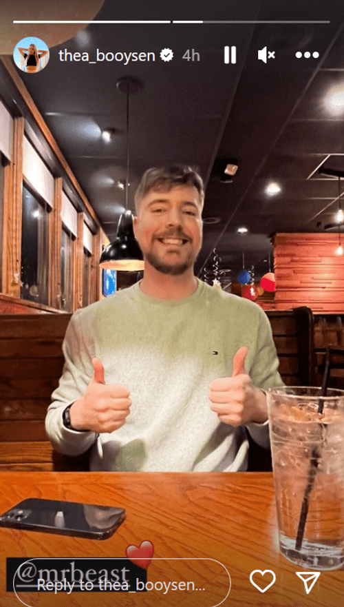 (thea_booysen/Instagram)