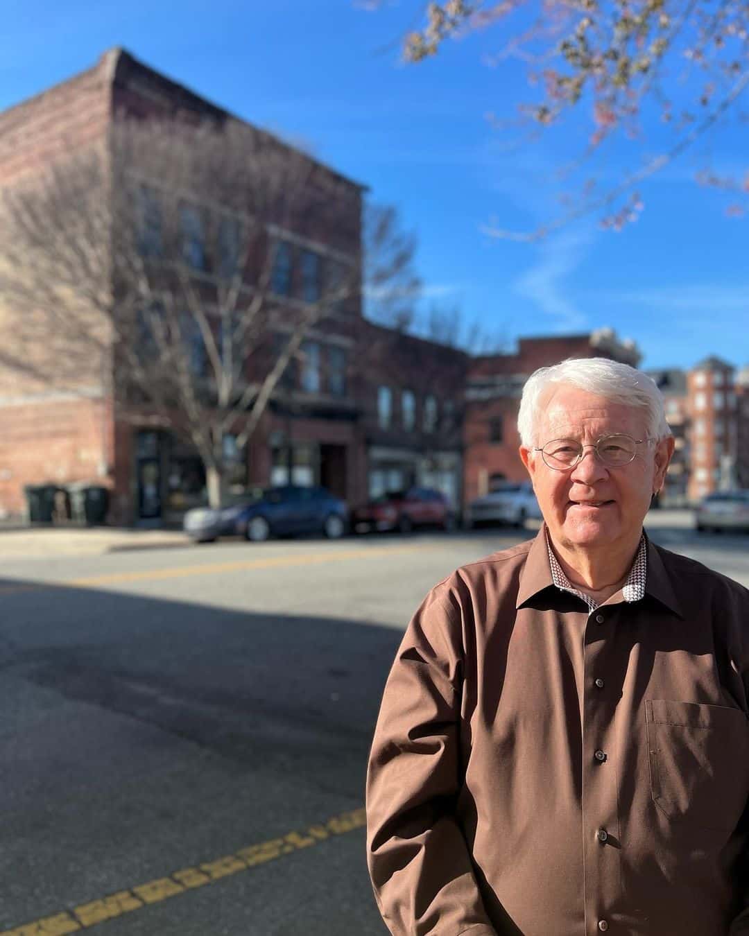 Glenn is Whitney Thore's father. (Instagram/@whitneywaythore) 