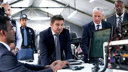 Jeremy Renner in a still from 'Mayor of Kingstown' Season 2 (Paramount+)