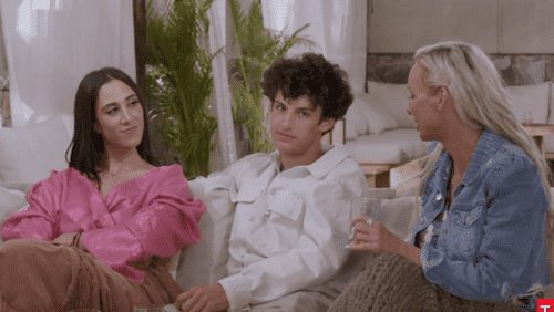 'MILF Manor' star Kelle asking question with Emma whether she likes Joey (TLC)