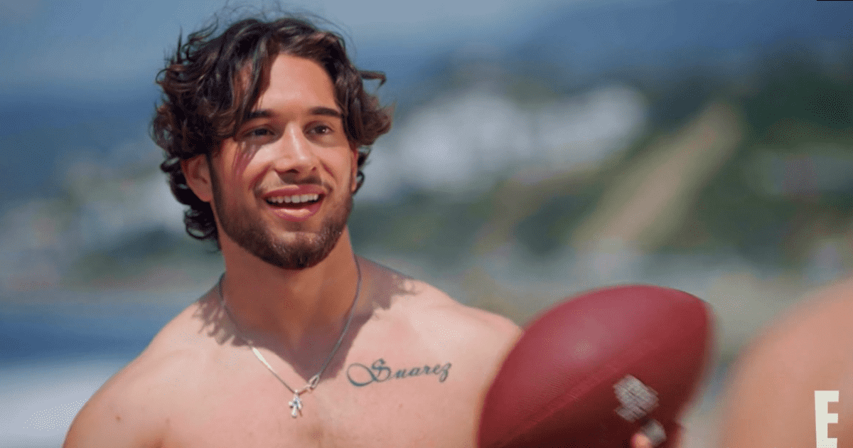 Zaverie had his nose corrected about 7 years, 2 failed surgeries and 20 filler injections by 'Botched' Dr Paul Nassif (E!Entertainment)