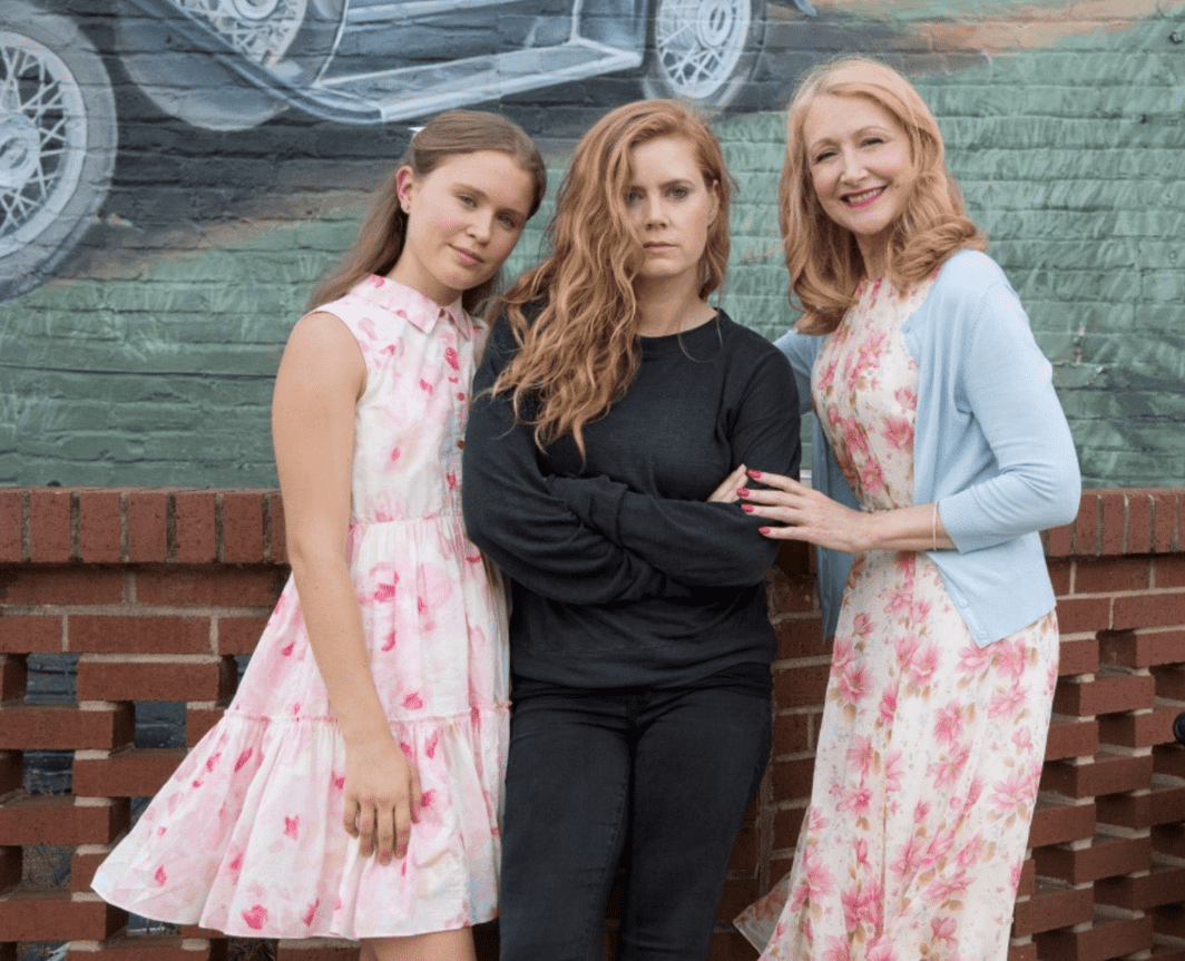 Patricia Clarkson in 'Sharp Objects' (@popculture/Twitter)