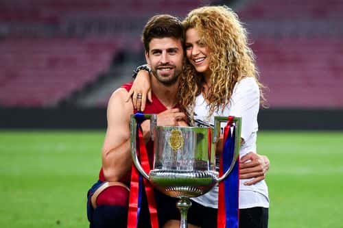 Gerard Pique of FC Barcelona and Shakira pose with the trophy after FC Barcelona won the Copa del Rey Final match against Athletic Club at Camp Nou on May 30, 2015 in Barcelona, Spain.