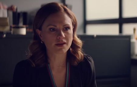 Anna Paquin plays the role of a celebrity PR in Pop's upcoming show Flack. (Source: YouTube)