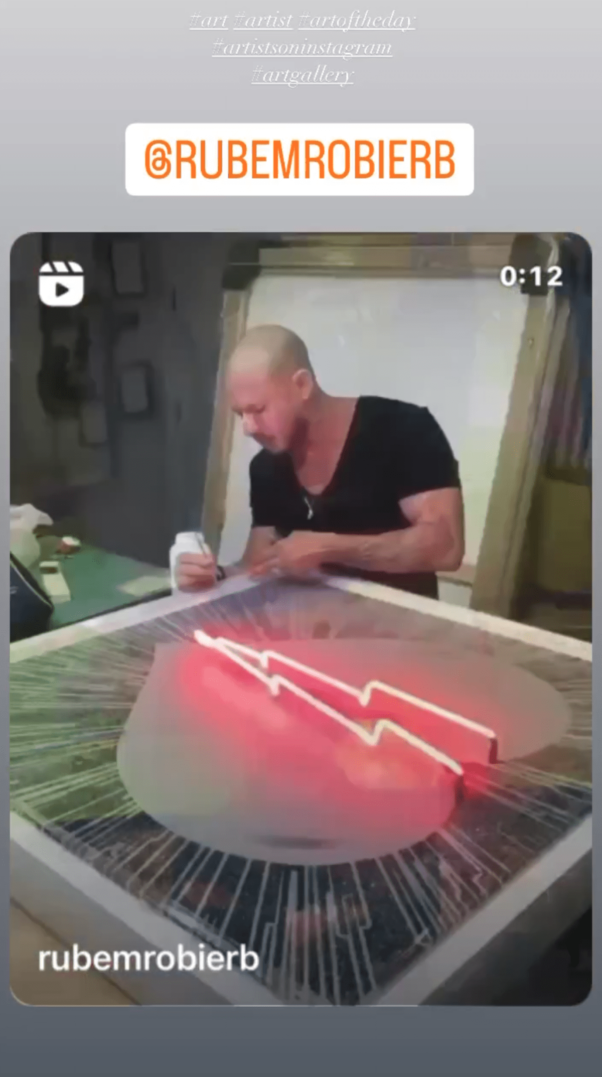 Sam Champion captured the best moments of Rubem Robierb creating his art (@samchampion/Instagram)