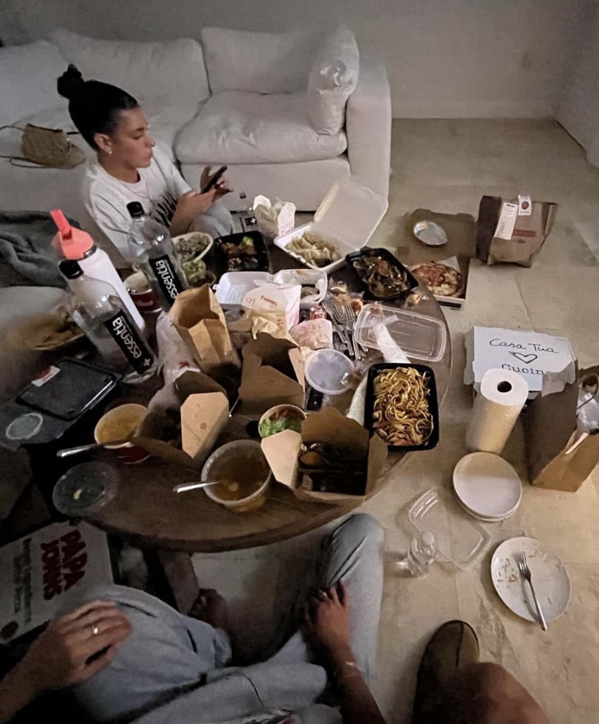 Earle enjoyed the weekend with her friends (@alix_earle/Instagram(