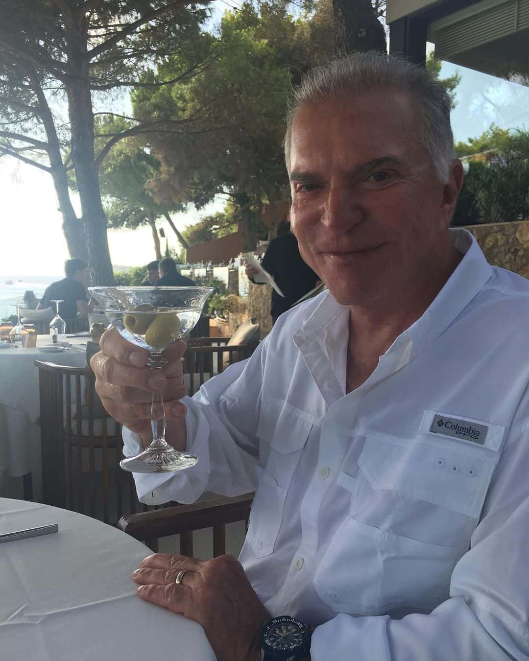 Ana Navarro shares a solo picture of Al Cardenas in her most recent post (Instagram/@ananavarrofl)