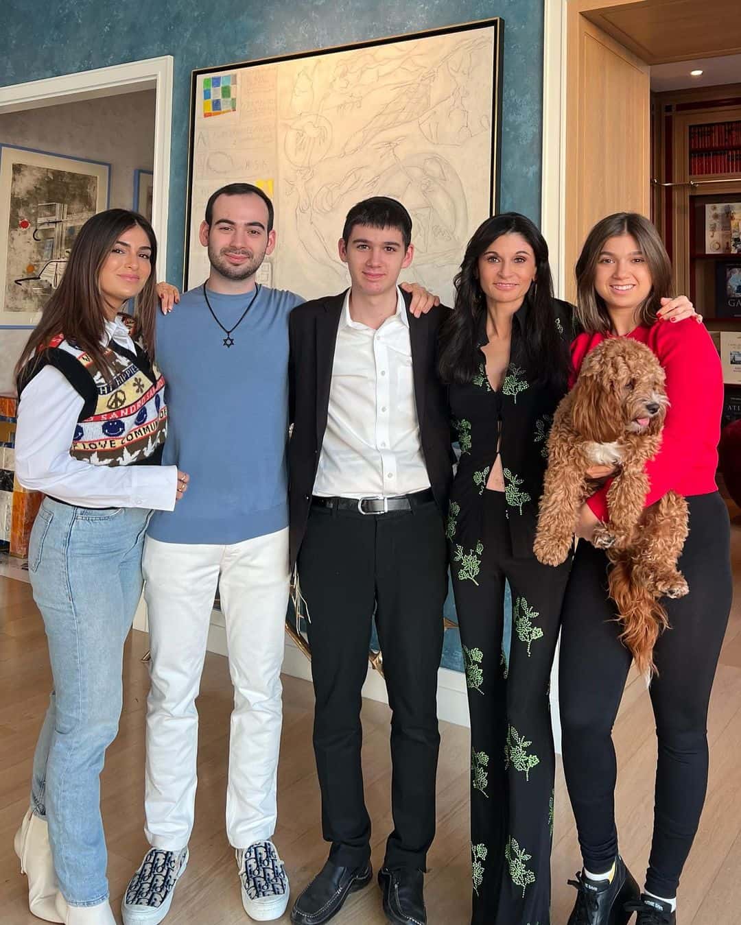 'My Unorthodox Life' star Julia Haart and her kids (Instagram/@juliahaart)