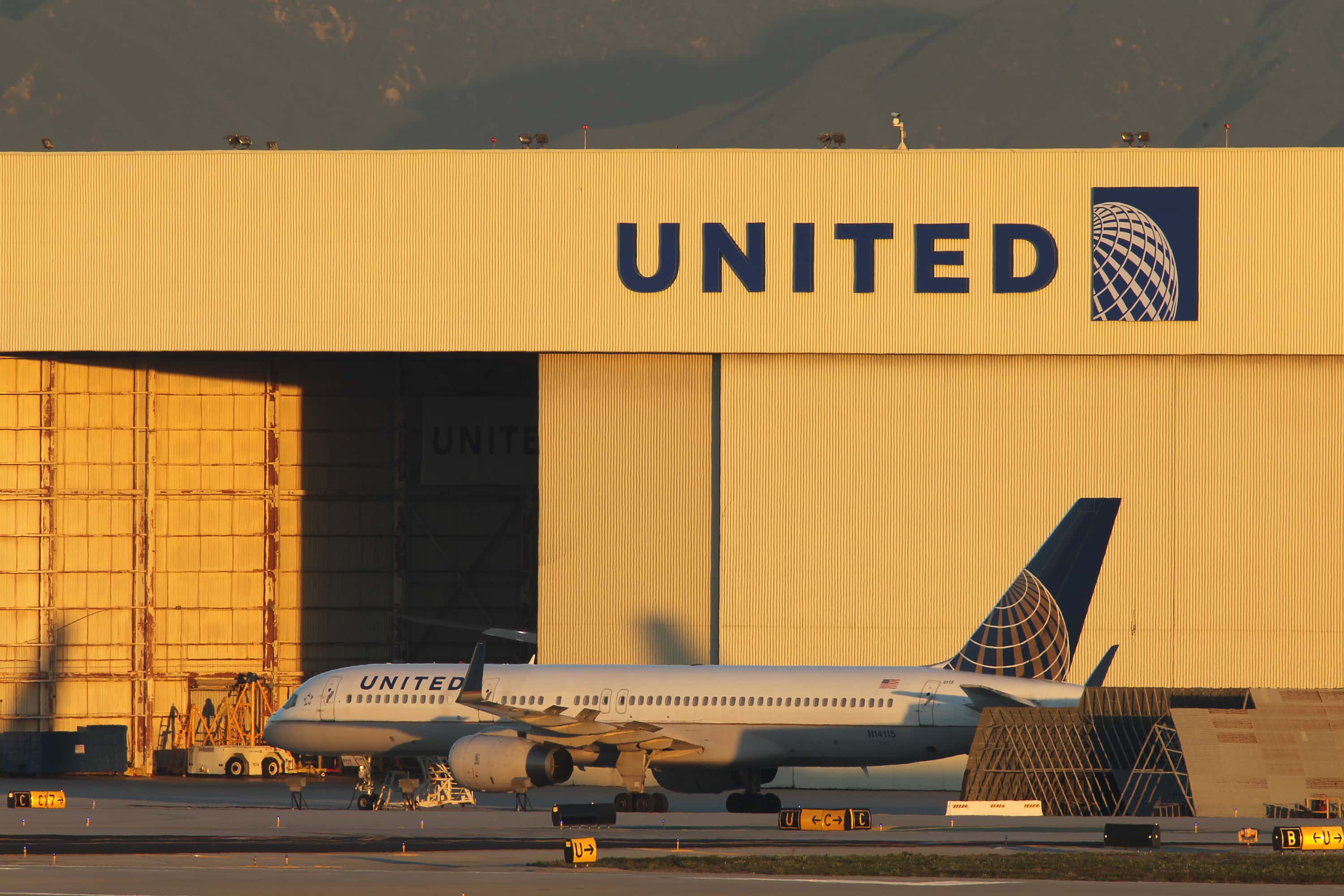 With its Boeing 787 Dreamliner jets grounded, a Boeing 757 jet is parked near a United Airlines hanger before a new day of service as United Airlines carries on with its fleet of 777s at Los Angeles International Airport (LAX) on January 17, 2013 in Los Angeles, California. The Federal Aviation Administration has grounded all U.S.-registered Boeing 787 Dreamliner jets for the repair of batteries believed to be linked to a fire risk following a number of related 787 aircraft incidents this month.