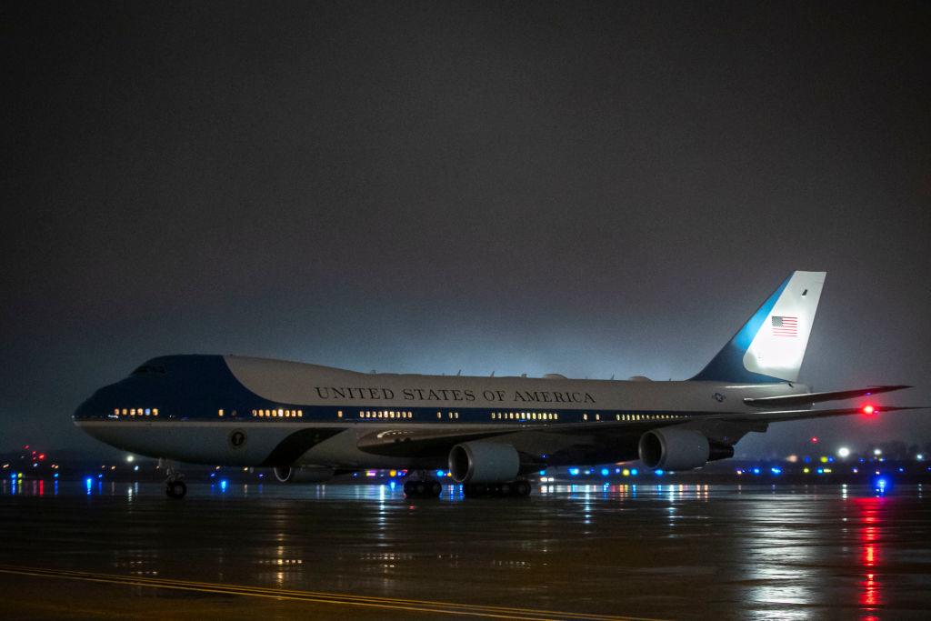  Air Force One arrives carrying U.S. President Donald Trump at Joint Base Andrews on February 12, 2019, in Prince George's County, Maryland. (Photo by Al Drago - Pool/Getty Images)