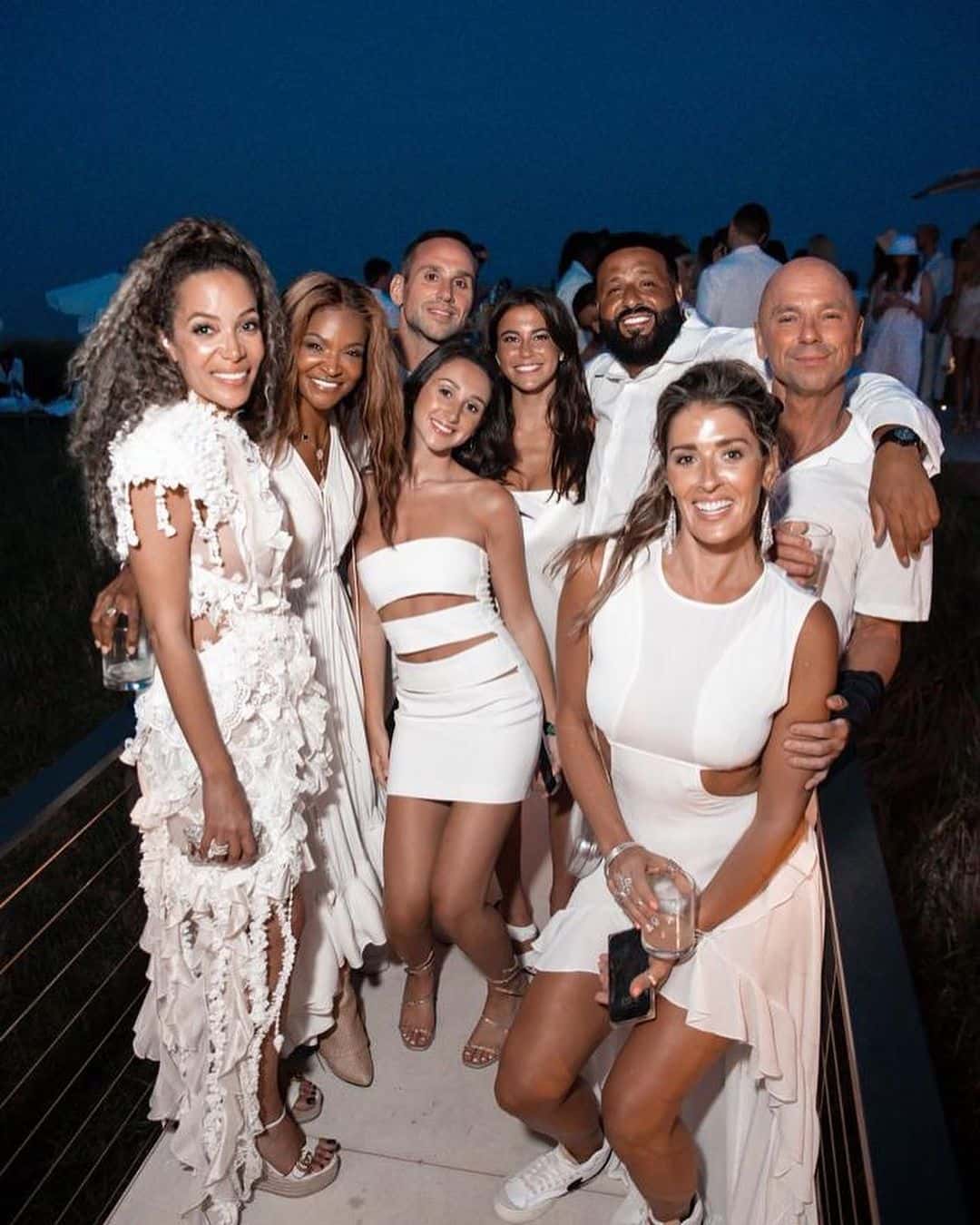 Sunny Hostin photographer with Kenny Chesney at the White Party (Instagram/@sunny)