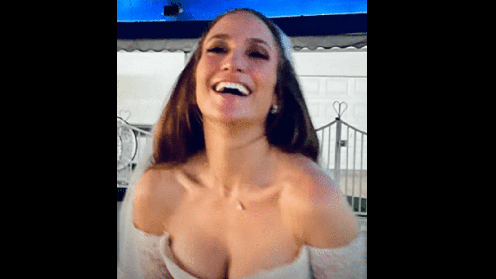 Jennifer Lopez shares a picture of hers from her wedding with Ben Affleck (Photo by On The JLo)