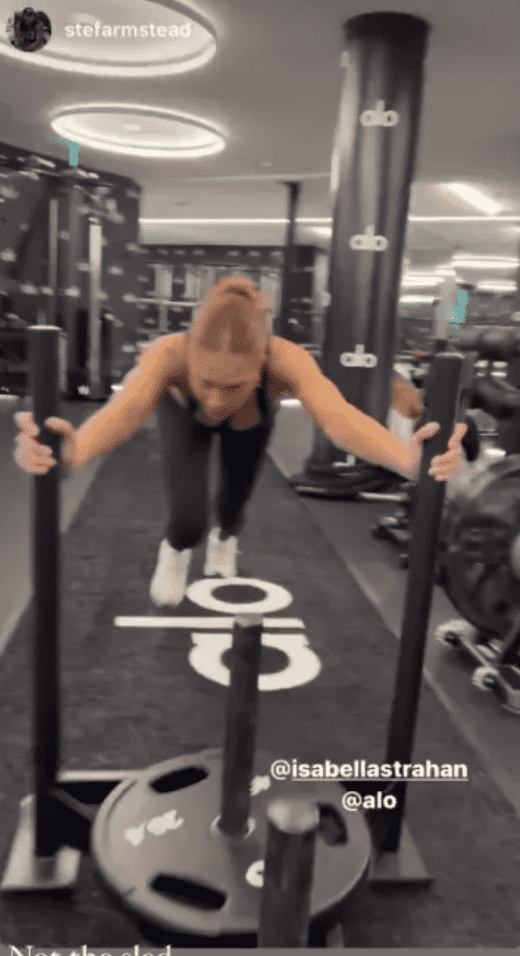 Isabella Strahan was seen moving the sled with weights on (@isabellastrahan/Instagram)