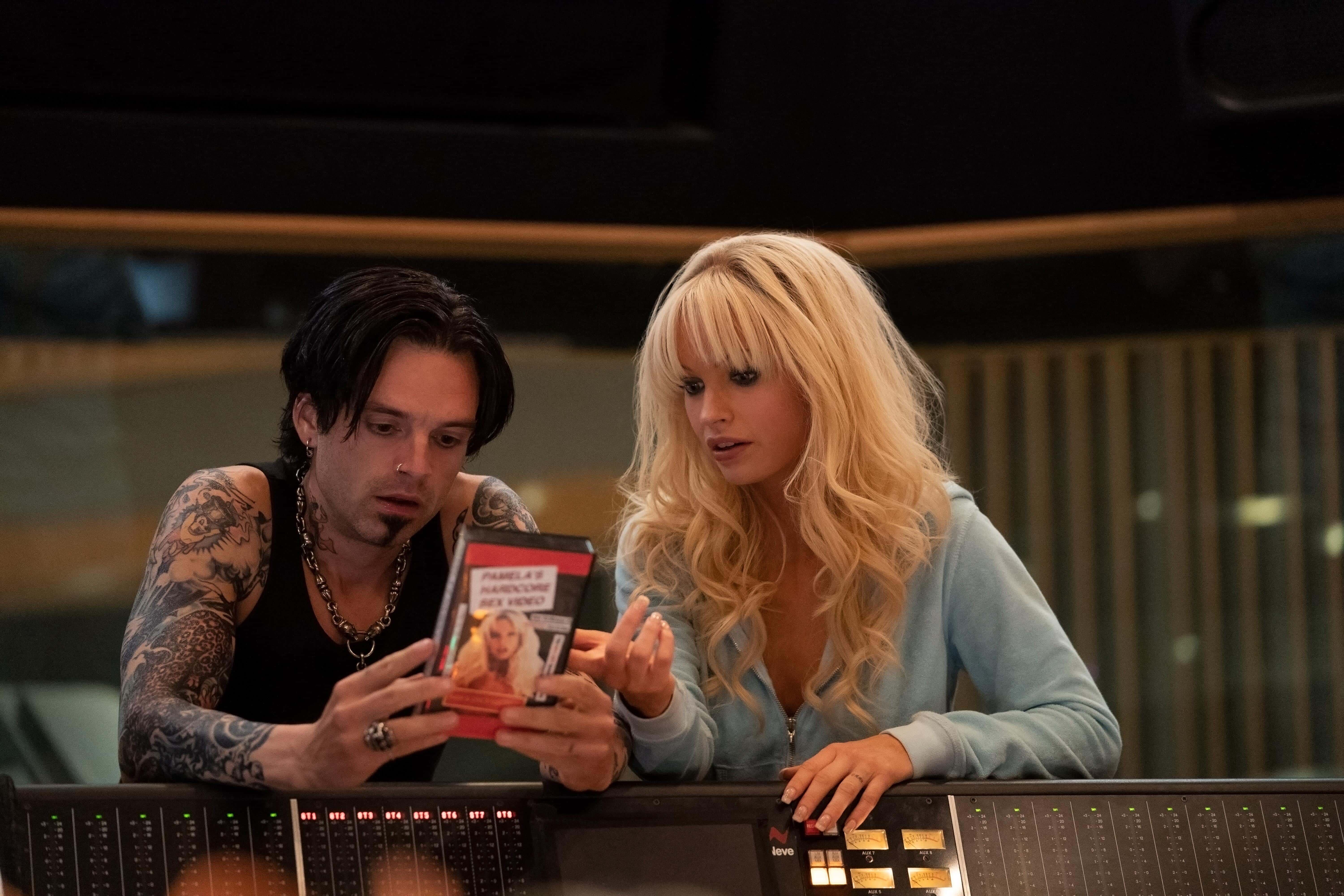 Sebastian Stan as Tommy Lee and Lily James as Pamela Anderson in 'Pam & Tommy' (Hulu)