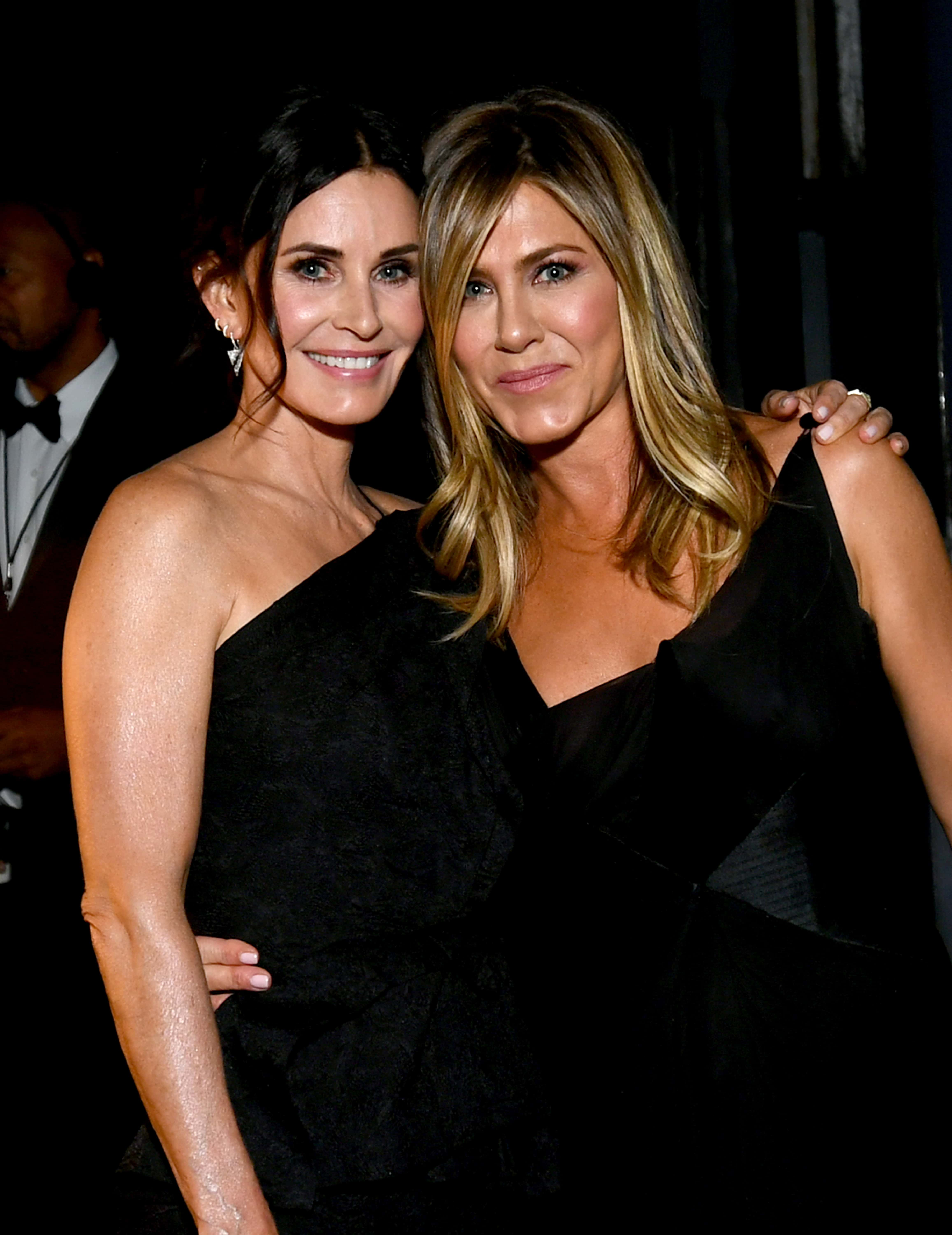 Courteney Cox (L) and Jennifer Aniston attend the American Film Institute's 46th Life Achievement Award Gala Tribute to George Clooney at Dolby Theatre  on June 7, 2018 in Hollywood, California.  390073