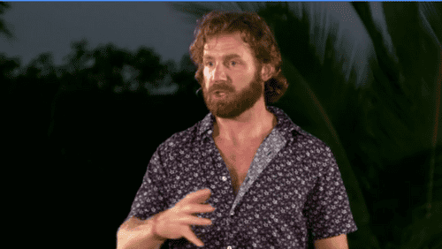 Clint addresses his 'MAFS' co-stars during dinner (Lifetime)