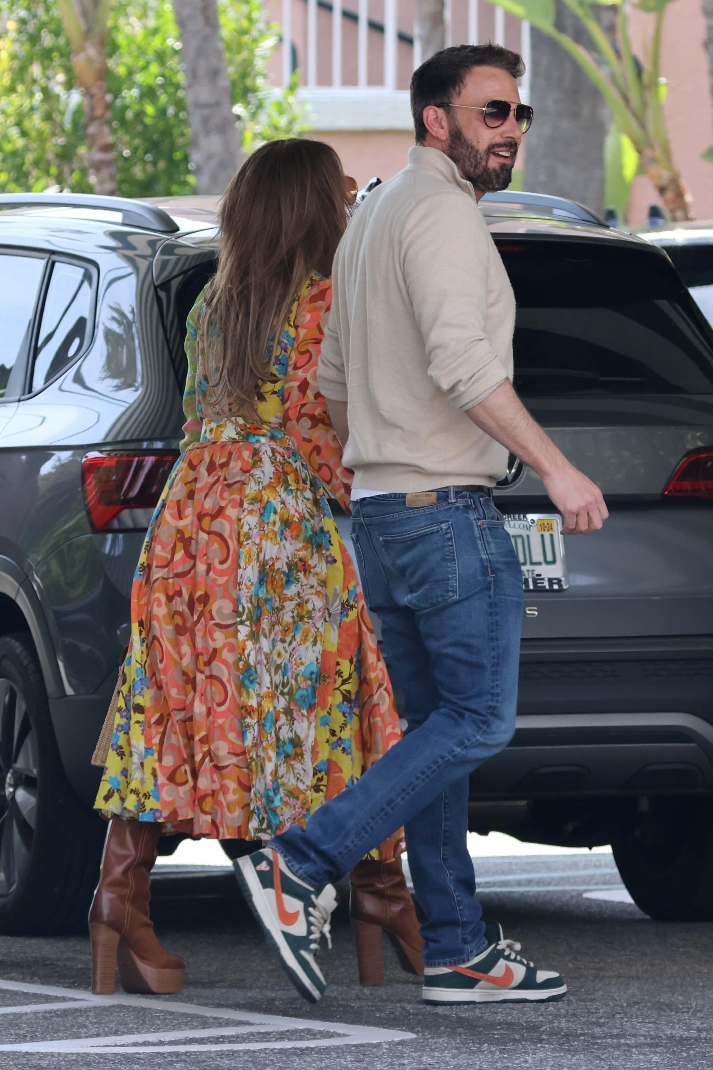 J.Lo and Ben Affleck were spotted on Beverly Hills as they enjoyed a lunch date (Backgrid)