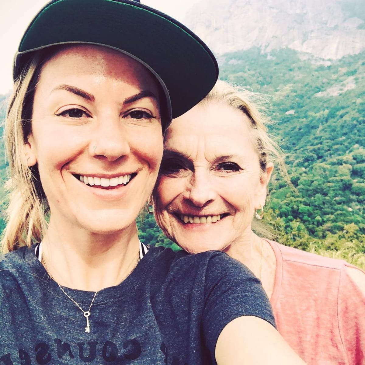 'Surviving Paradise' host Jessimae Peluso lost her mother in 2020 (Instagram/jessimaepeluso)