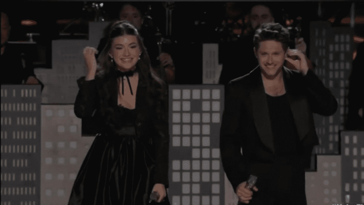 Gina Miles and Niall Horan perform a duet (NBC)