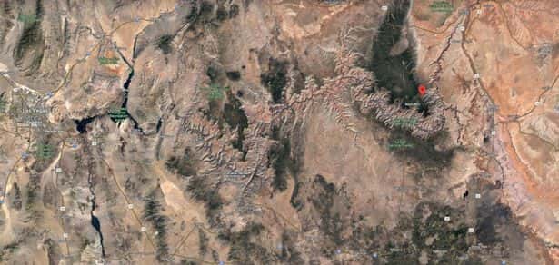 Mysterious doorway spotted at the Grand Canyon (Image from Google)