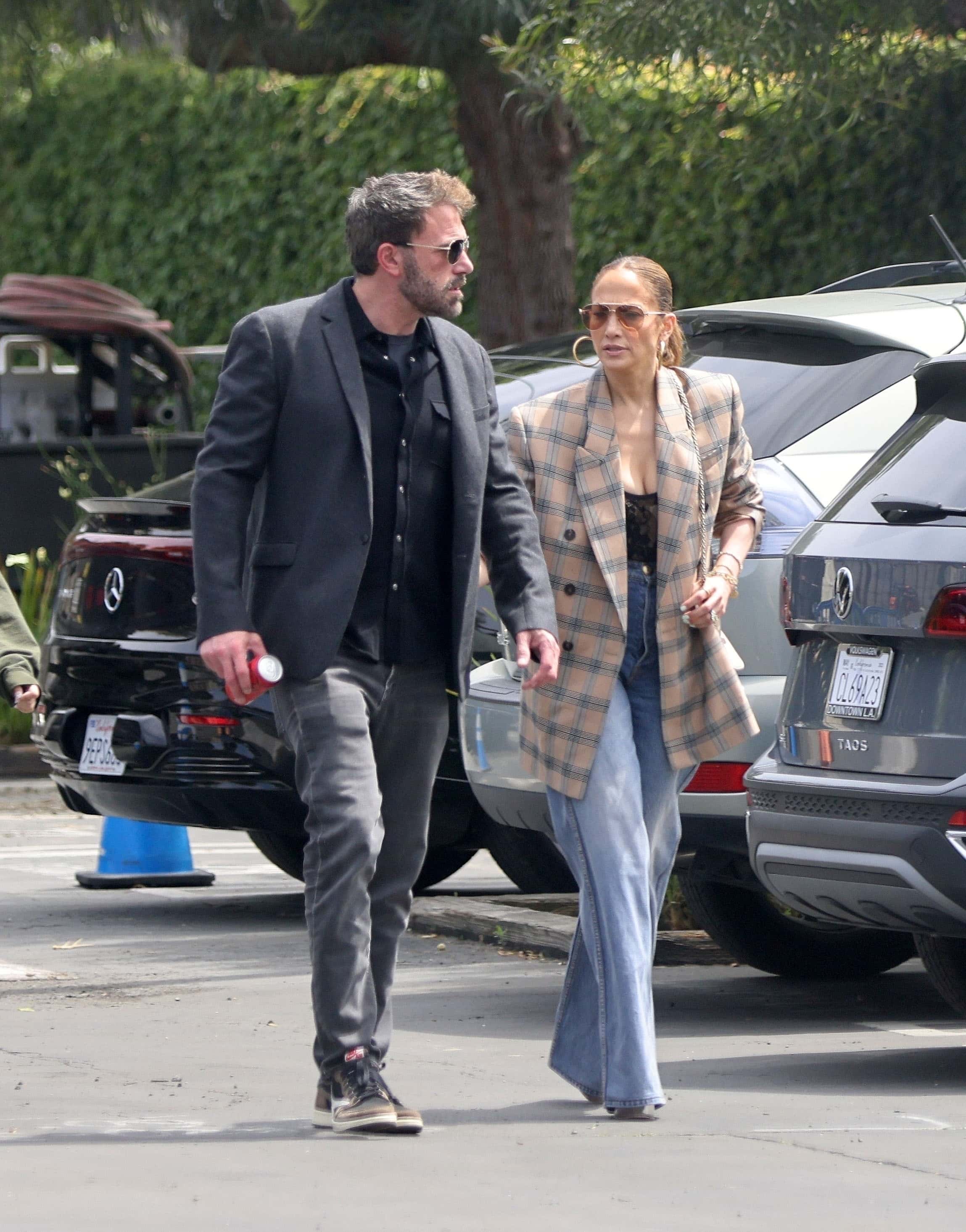 Ben Affleck and Jennifer Lopez were sespotted holding hands on a day date in Beverly Hills (Backgrid)