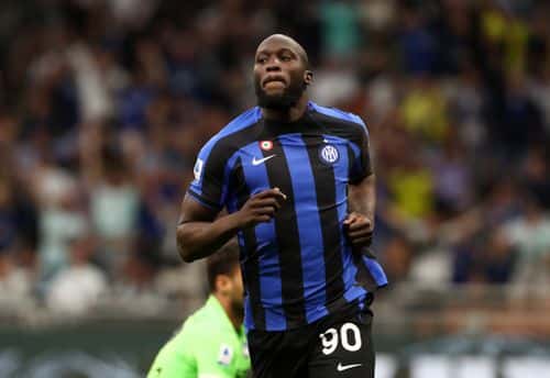 Romelu Lukaku of FC Internazionale celebrates after scoring the team's first goal during the Serie A match between FC Internazionale and Atalanta BC at Stadio Giuseppe Meazza on May 27, 2023 in Milan, Italy.