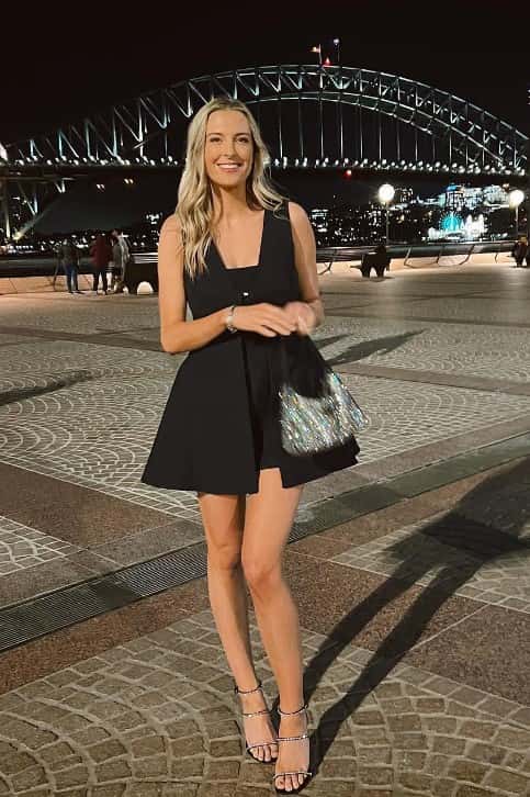 Hannah Barrett (@hannahlaity/Instagram)