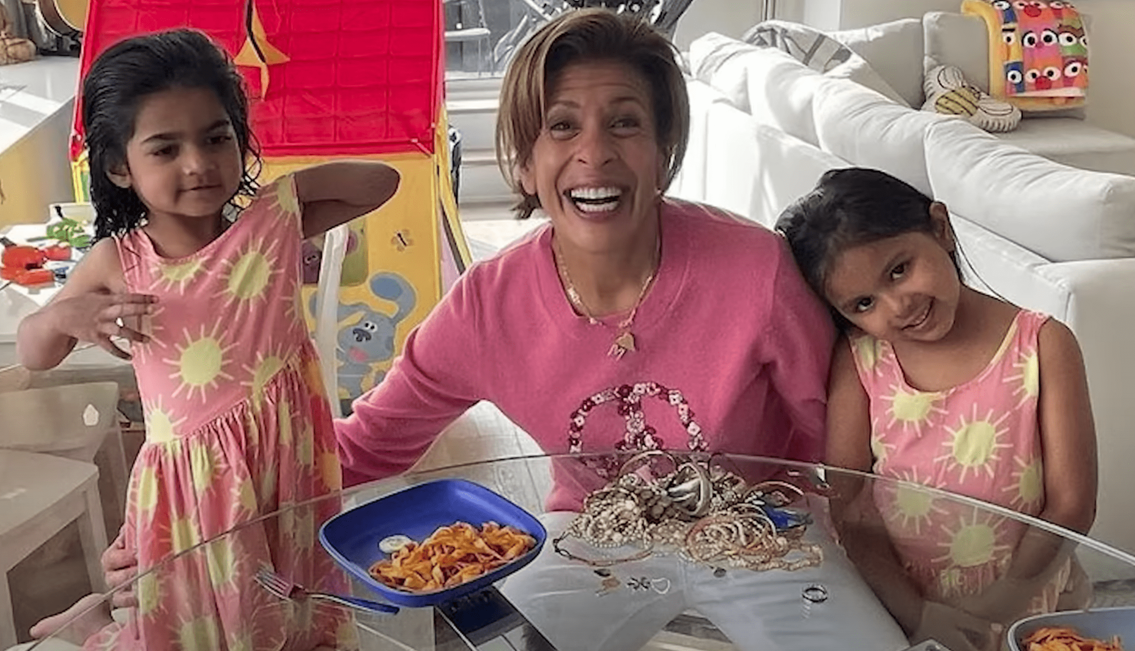 'Today's' host Hoda Kotb with her daughters (YouTube/People)