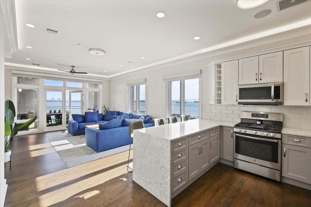 Pete Davidson's Staen Island condo (Maddox & Victoria, LLC.)