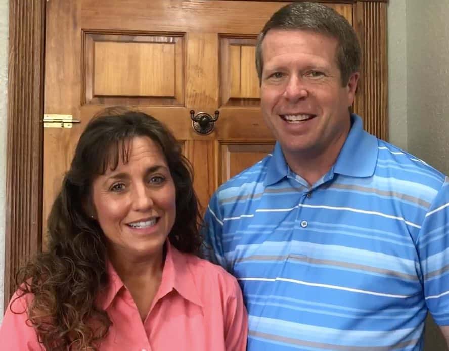 The Duggar family has been known to reject credit cards in favor of cash payments. (Instagram/@duggarfam) 