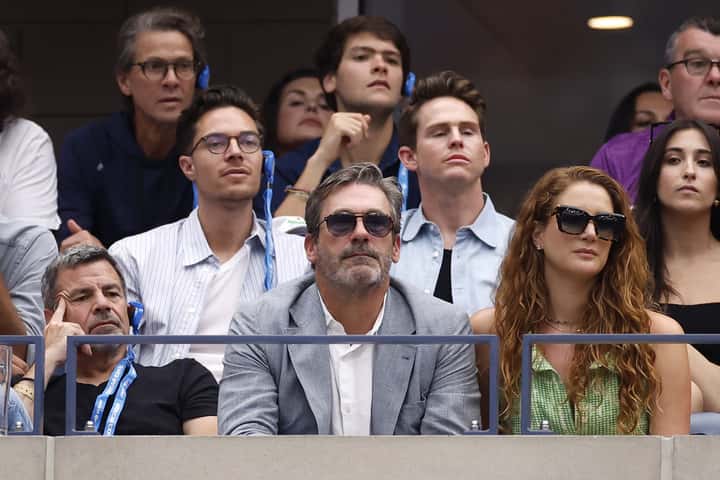 Jon Hamm looked dapper during the Men's Singles Final match between Novak Djokovic and Daniil Medvedev on September 10, 2023 (Photo by Sarah Stier/Getty Images)